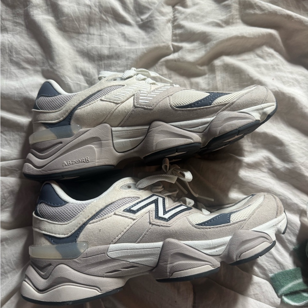 New Balance Cream and Blue Athletic Shoes - Picture 6 of 6